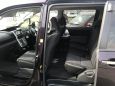    Toyota Voxy 2012 , 1145000 , 