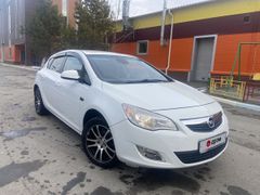 Хэтчбек Opel Astra 2011 года, 765000 рублей, Омск