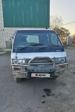Минивэн или однообъемник Mitsubishi Delica 1992 года, 240000 рублей, Уссурийск