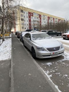 Седан Lexus LS600hL 2008 года, 1750000 рублей, Сургут