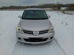 Хэтчбек Nissan Tiida 2010 года, 670000 рублей, Новосибирск