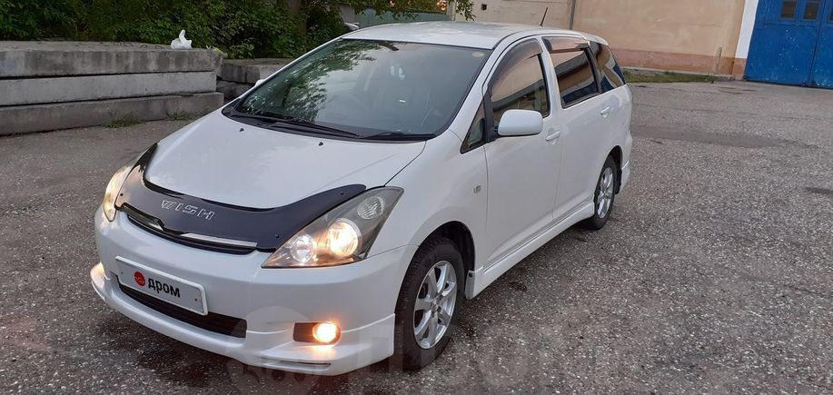    Toyota Wish 2005 , 555000 , 