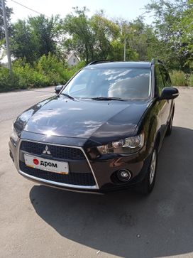 SUV   Mitsubishi Outlander 2010 , 890000 , 