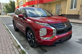 SUV или внедорожник Mitsubishi Outlander 2022 года, 3200000 рублей, Брянск