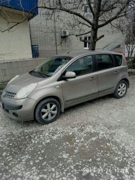  Nissan Note 2006 , 240000 , 