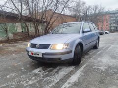 Универсал Volkswagen Passat 1998 года, 300000 рублей, Новосибирск