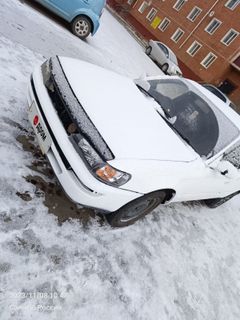 Седан Toyota Corolla 1992 года, 180000 рублей, Зима