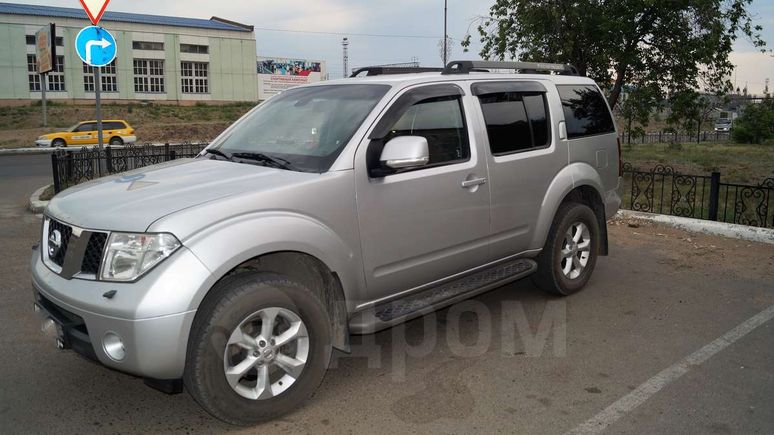 SUV   Nissan Pathfinder 2007 , 800000 , -