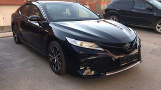 Седан Toyota Camry 2019 года, 2450000 рублей, Омск