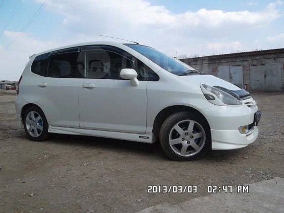  Honda Fit 2002 , 235000 , 