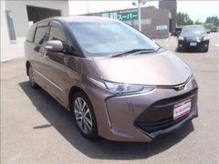 Минивэн или однообъемник Toyota Estima 2019 года, 2570000 рублей, Владивосток