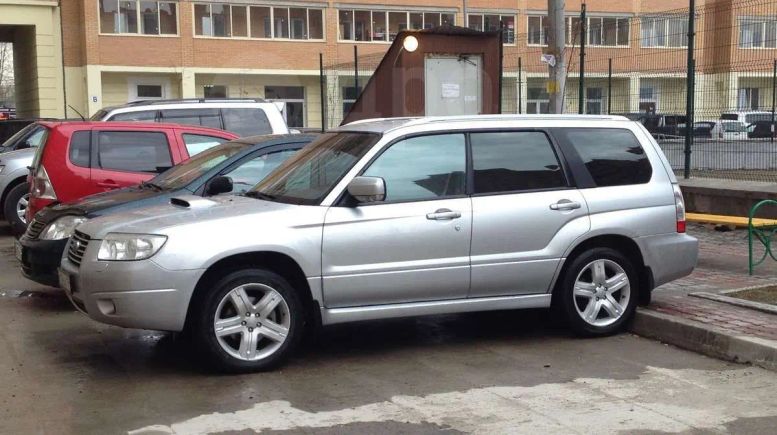 SUV   Subaru Forester 2006 , 640000 , 