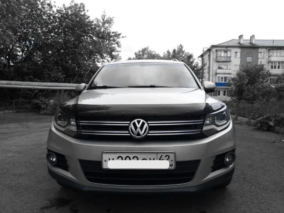 SUV   Volkswagen Tiguan 2012 , 750000 , -