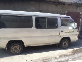    Nissan Caravan 2001 , 250000 , 