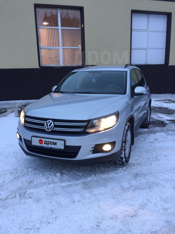 SUV   Volkswagen Tiguan 2013 , 900000 , 