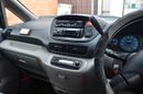    Nissan Serena 2001 , 250000 , 