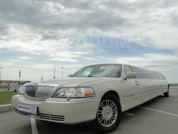  Lincoln Town Car 2006 , 749000 , 