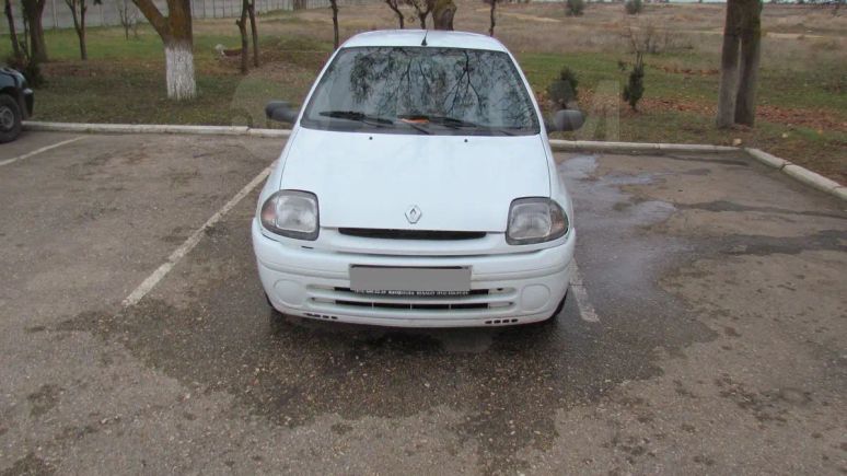  Renault Clio 2001 , 135000 , 