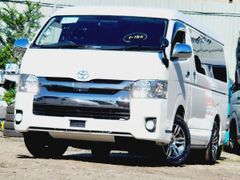 Минивэн или однообъемник Toyota Hiace 2018 года, 4500000 рублей, Владивосток
