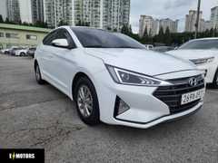 Седан Hyundai Elantra 2019 года, 1260000 рублей, Хабаровск