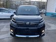    Toyota Voxy 2015 , 1395000 , 