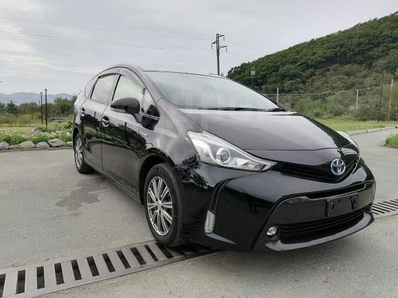    Toyota Prius Alpha 2015 , 1165000 , 