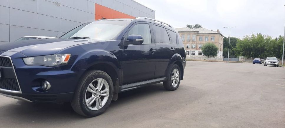 SUV   Mitsubishi Outlander 2010 , 660000 , 