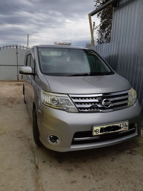    Nissan Serena 2010 , 730000 , 