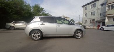 Хэтчбек Nissan Leaf 2011 года, 449000 рублей, Абакан