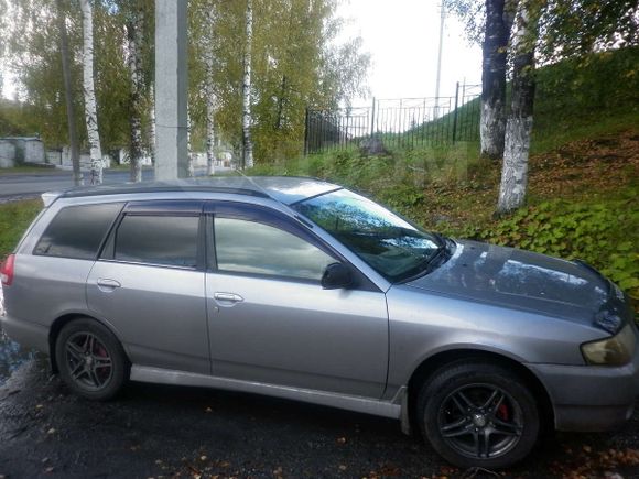  Nissan Wingroad 2000 , 180000 , 