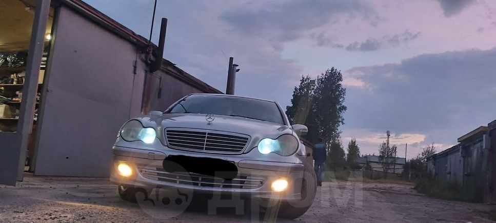  Mercedes-Benz C-Class 2001 , 300000 , 