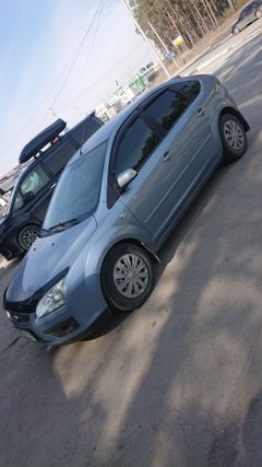 Хэтчбек Ford Focus 2007 года, 530000 рублей, Барнаул