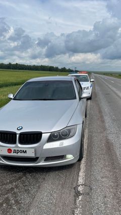 Седан BMW 3-Series 2005 года, 820000 рублей, Красноярск