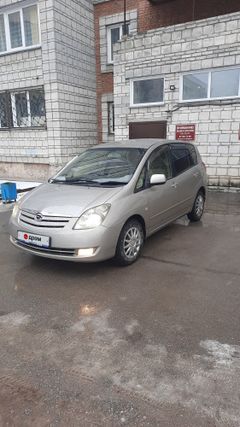 Минивэн или однообъемник Toyota Corolla Spacio 2004 года, 760000 рублей, Бердск