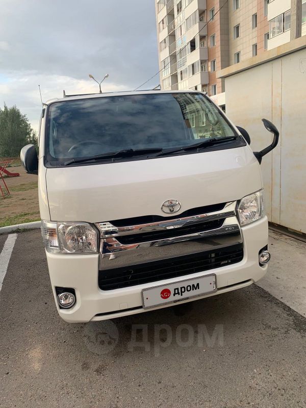    Toyota Hiace 2015 , 1700000 , 