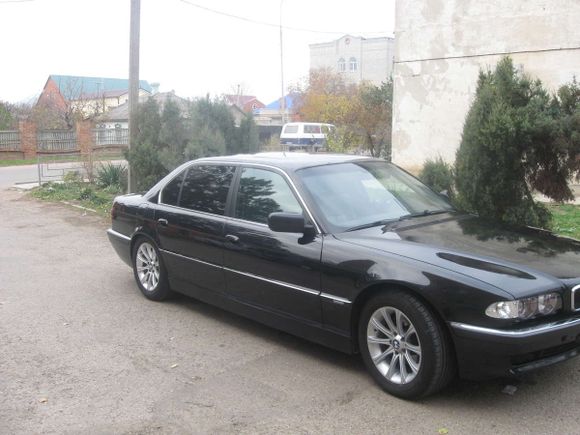  BMW 7-Series 2001 , 450000 , 