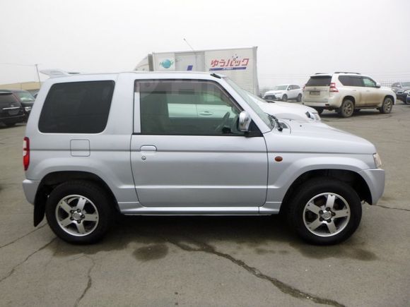  3  Mitsubishi Pajero Mini 2011 , 410000 , 