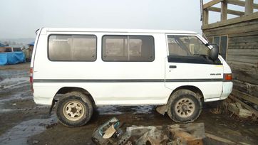    Mitsubishi Delica 1989 , 130000 , 