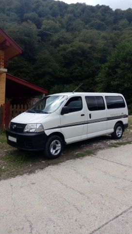    Toyota Hiace 2006 , 880000 , 