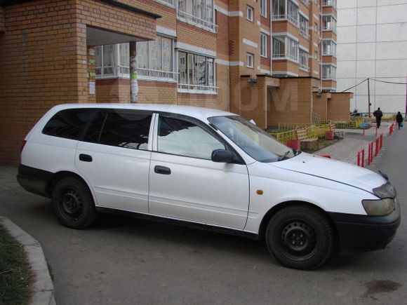  Toyota Caldina 2001 , 165000 , 