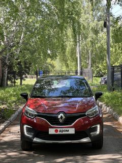 SUV или внедорожник Renault Kaptur 2019 года, 1780000 рублей, Новосибирск
