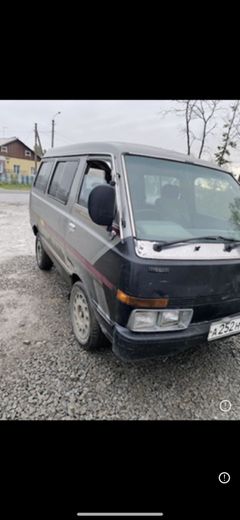 Минивэн или однообъемник Nissan Vanette 1984 года, 185000 рублей, Вяземский