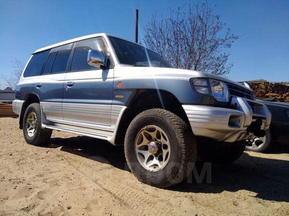 SUV   Mitsubishi Pajero 1998 , 680000 , -