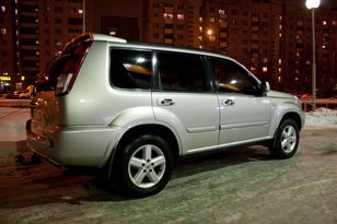 SUV   Nissan X-Trail 2005 , 900000 , -