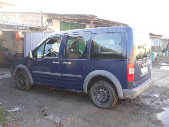    Ford Tourneo Connect 2004 , 330000 , 