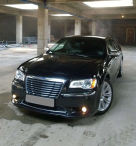  Chrysler 300C 2012 , 1300000 , -