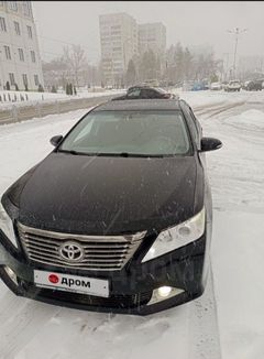 Седан Toyota Camry 2013 года, 1800000 рублей, Барнаул