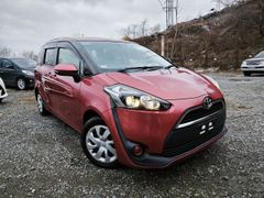 Минивэн или однообъемник Toyota Sienta 2017 года, 1415000 рублей, Владивосток