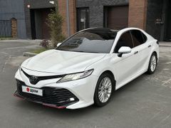 Седан Toyota Camry 2018 года, 2990000 рублей, Новосибирск