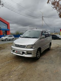 Минивэн или однообъемник Toyota Lite Ace Noah 1999 года, 670000 рублей, Артём